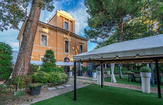 Vendita Attività commerciale Città Bologna Emilia-Romagna